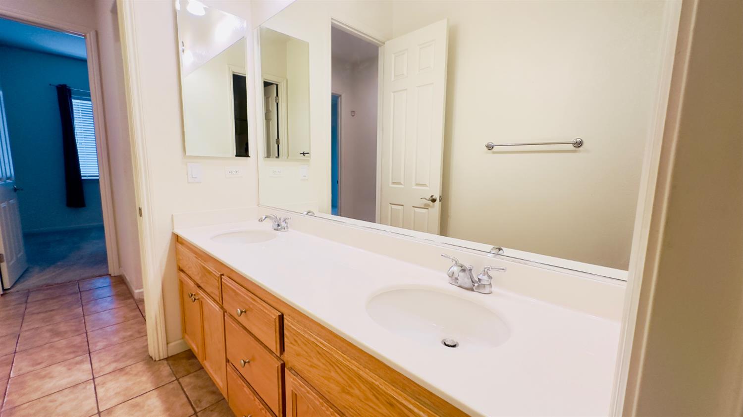 Detail Gallery Image 31 of 33 For 3024 Dovehouse Ct, Modesto,  CA 95355 - 4 Beds | 2 Baths