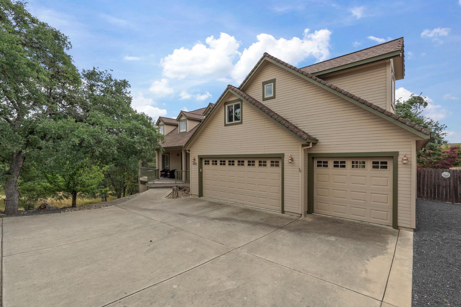 Detail Gallery Image 2 of 65 For 658 Live Oak Dr, Angels Camp,  CA 95222 - 3 Beds | 2/1 Baths
