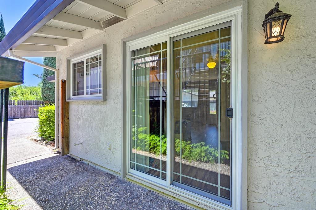 Detail Gallery Image 31 of 34 For 4030 Grover Ct, Carmichael,  CA 95608 - 3 Beds | 2 Baths