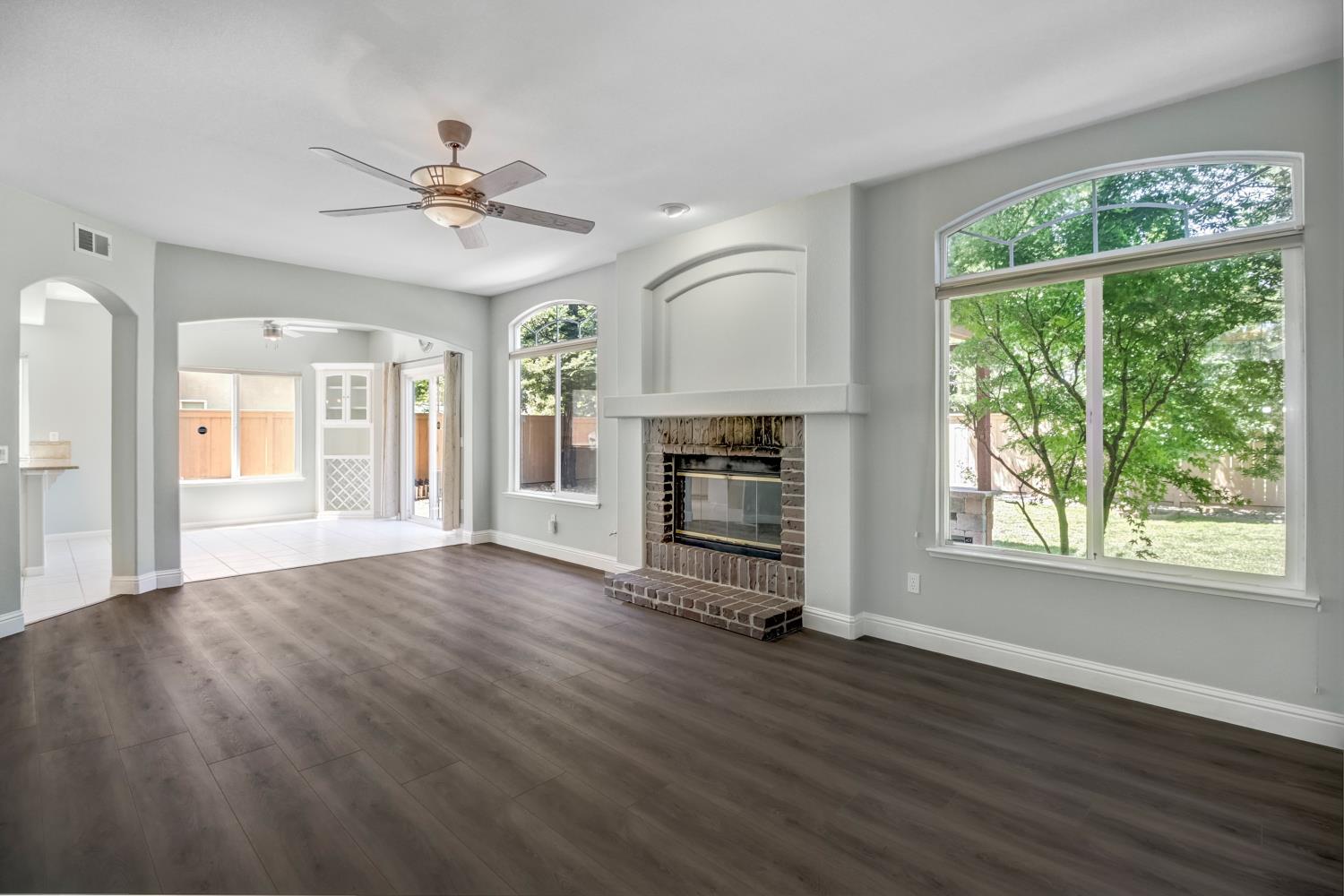 Detail Gallery Image 16 of 67 For 4091 Luxor Ln, Granite Bay,  CA 95746 - 6 Beds | 3 Baths