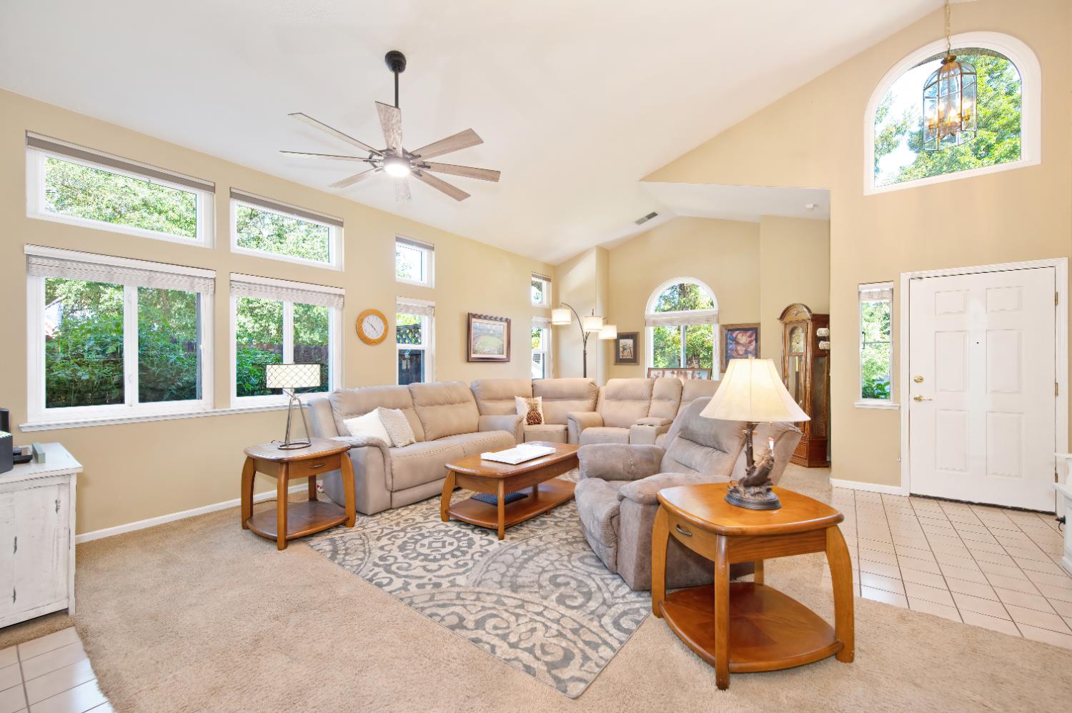 Detail Gallery Image 4 of 40 For 8570 Almond Bluff Ct, Orangevale,  CA 95662 - 3 Beds | 2 Baths