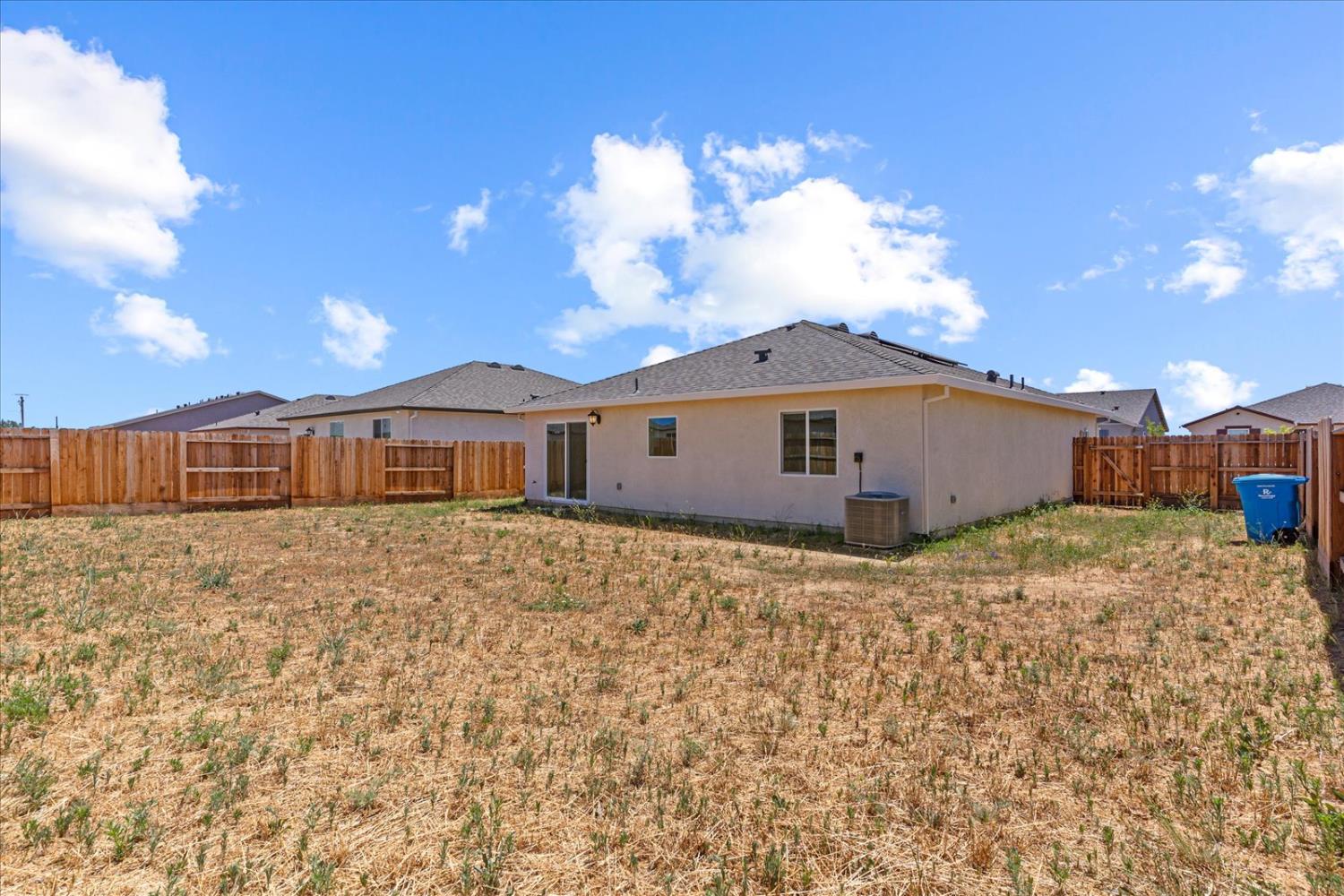 Detail Gallery Image 33 of 35 For 2193 Mickelson Dr, Linda,  CA 95901 - 3 Beds | 2 Baths