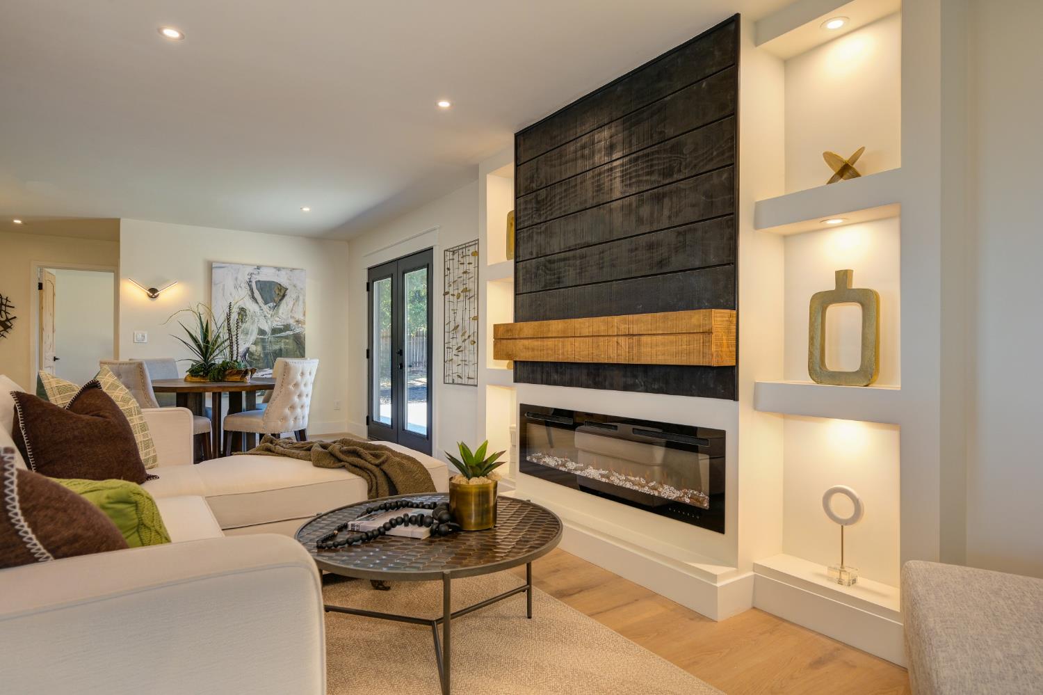 Detail Gallery Image 43 of 96 For 12445 Ladd Ln, Auburn,  CA 95603 - 6 Beds | 3 Baths