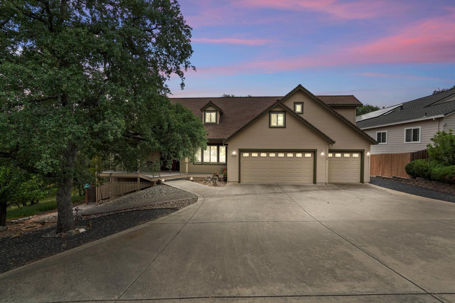Detail Gallery Image 5 of 65 For 658 Live Oak Dr, Angels Camp,  CA 95222 - 3 Beds | 2/1 Baths