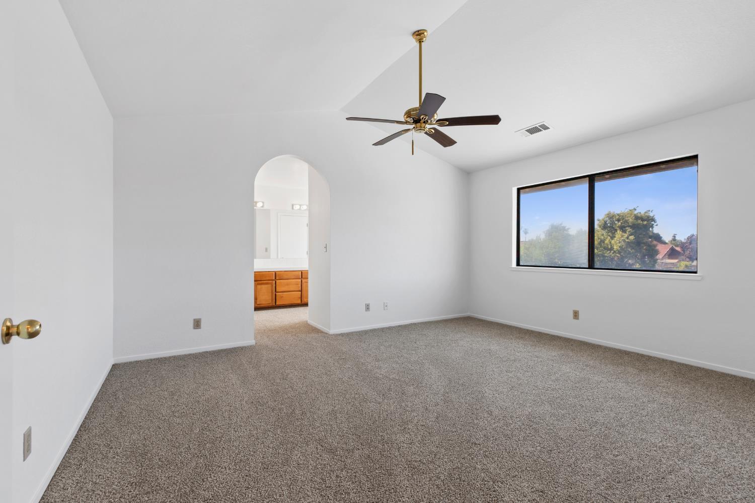 Detail Gallery Image 22 of 42 For 1541 Marazzi Ln, Ceres,  CA 95307 - 4 Beds | 3 Baths