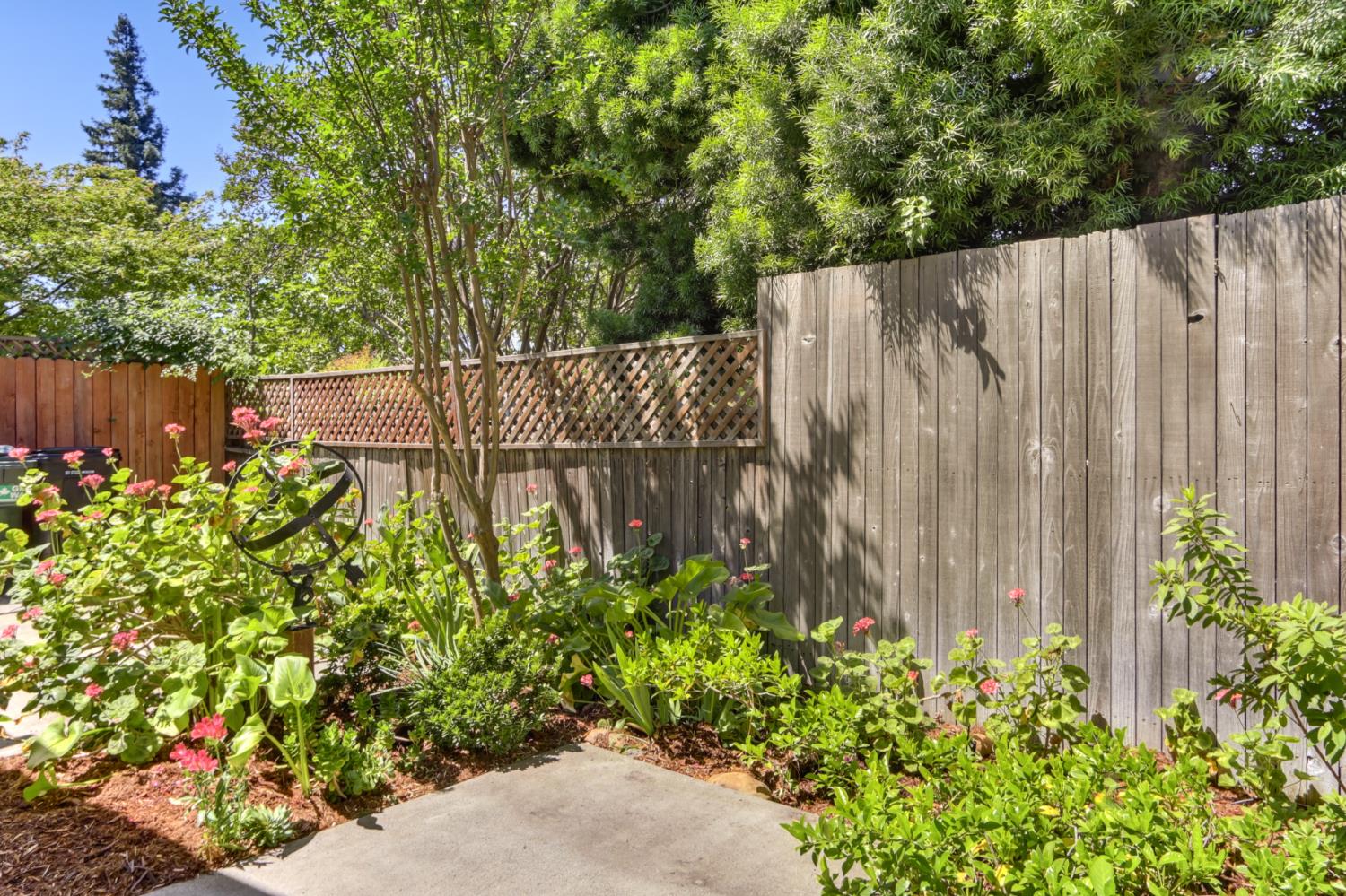 Detail Gallery Image 38 of 38 For 4939 Kurz Cir, Carmichael,  CA 95608 - 3 Beds | 2 Baths