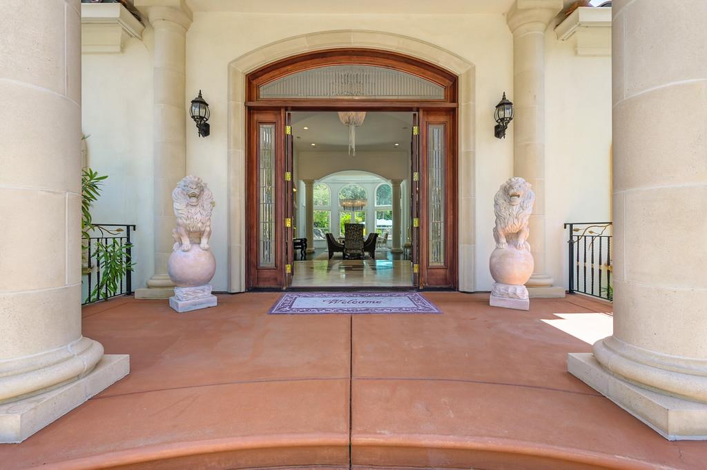 Detail Gallery Image 9 of 81 For 8990 Camino Del Avion, Granite Bay,  CA 95746 - 6 Beds | 5/1 Baths
