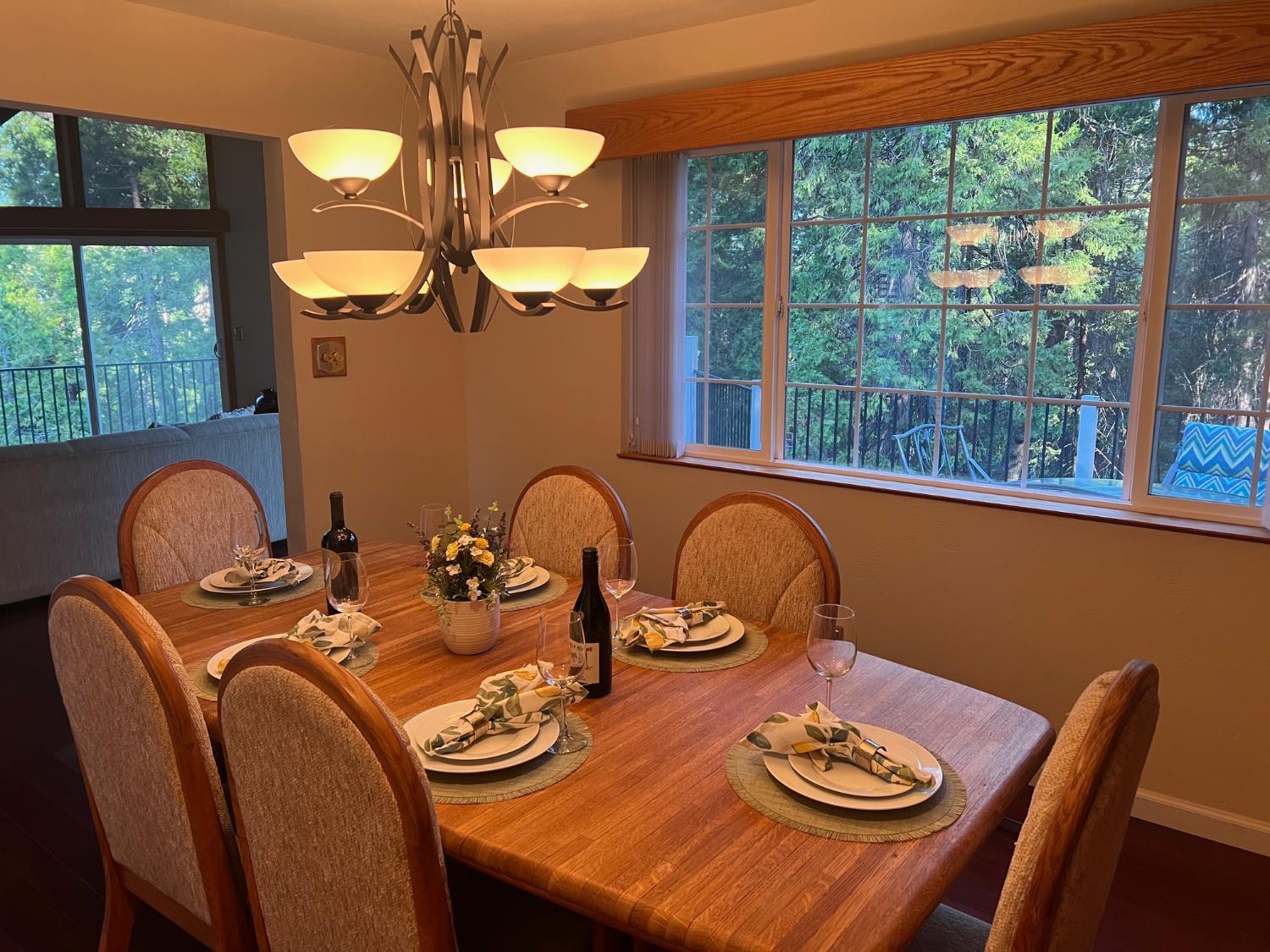 Detail Gallery Image 4 of 20 For 840 Sandalwood Dr, Murphys,  CA 95247 - 3 Beds | 2 Baths