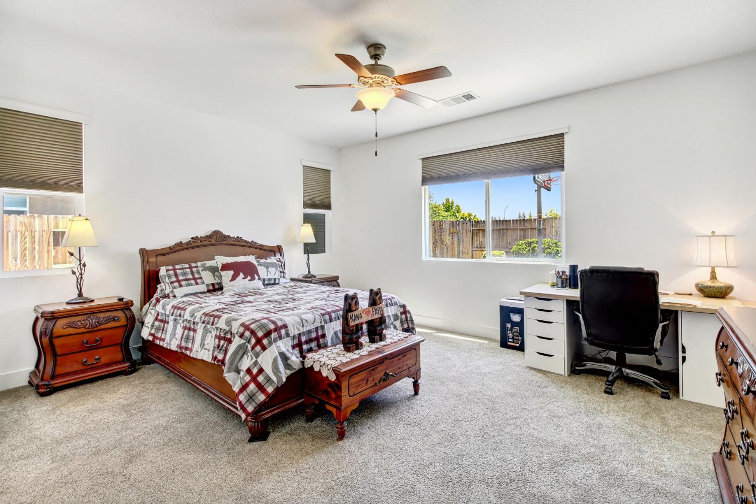Detail Gallery Image 13 of 31 For 7744 Live Oak Way, Citrus Heights,  CA 95621 - 4 Beds | 3 Baths