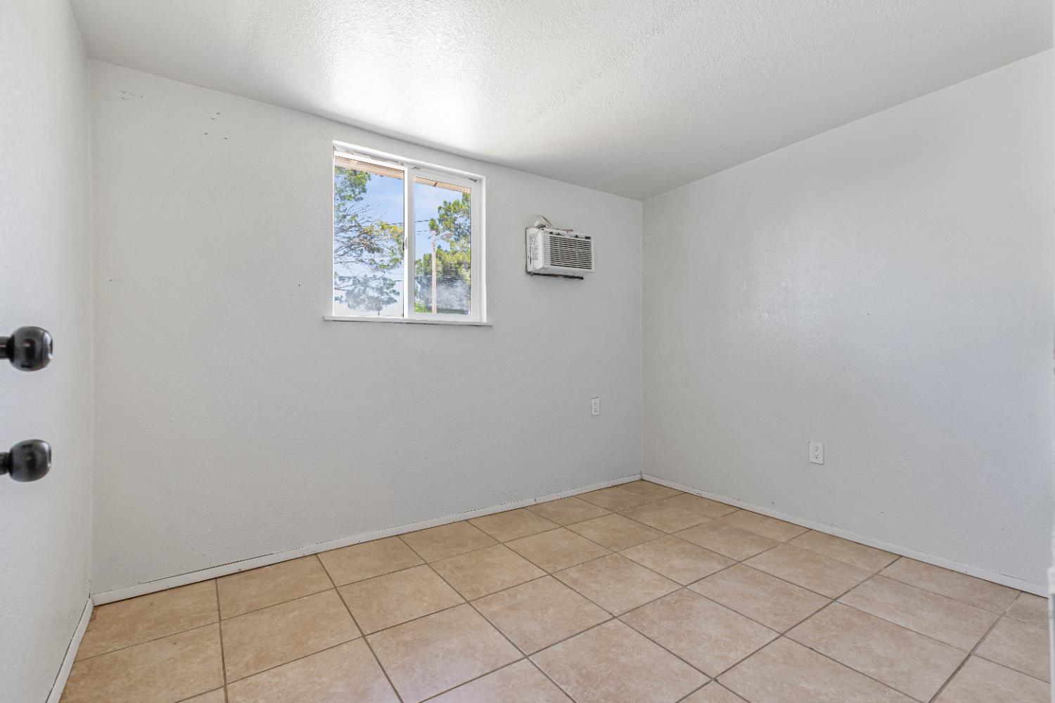 Detail Gallery Image 27 of 40 For 1705 Lois Way, Ceres,  CA 95307 - 3 Beds | 2 Baths