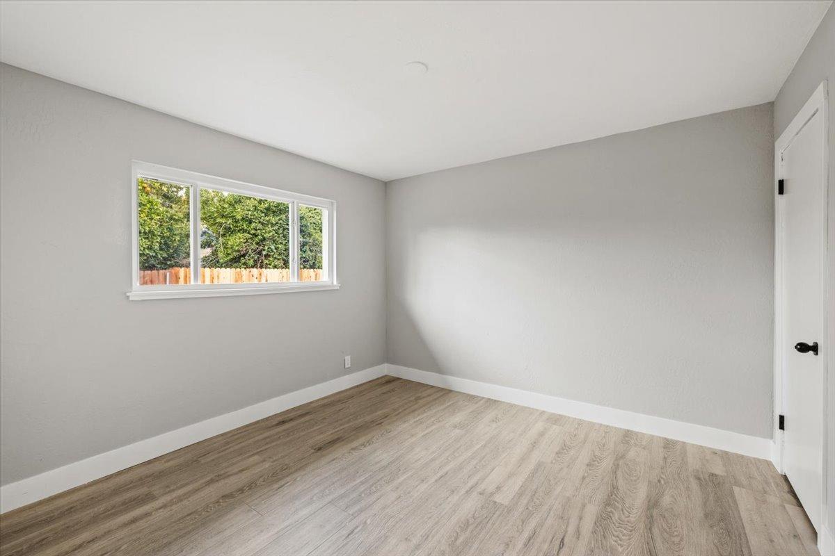 Detail Gallery Image 17 of 27 For 7538 Circle Pkwy, Sacramento,  CA 95823 - 3 Beds | 2 Baths