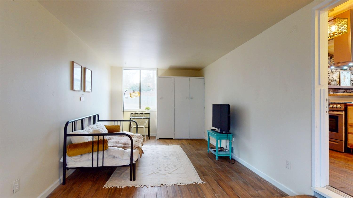 Detail Gallery Image 21 of 25 For 10128 Mills Rd, Grass Valley,  CA 95945 - 2 Beds | 2 Baths