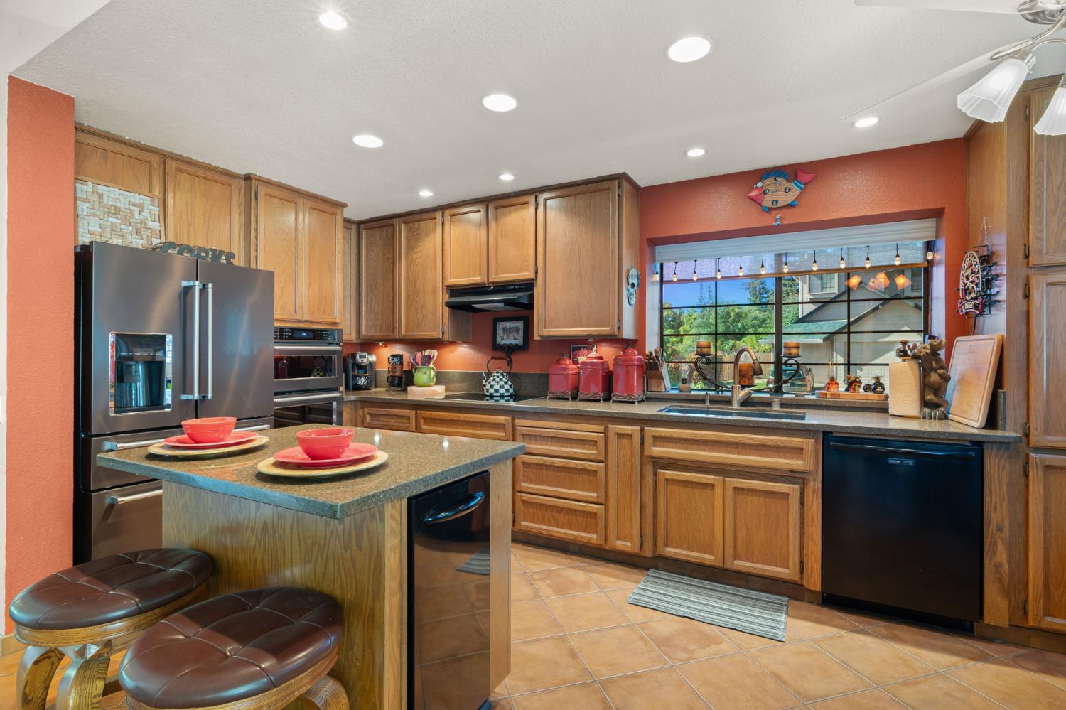 Detail Gallery Image 15 of 53 For 100 Boxler Ct, Folsom,  CA 95630 - 3 Beds | 2 Baths
