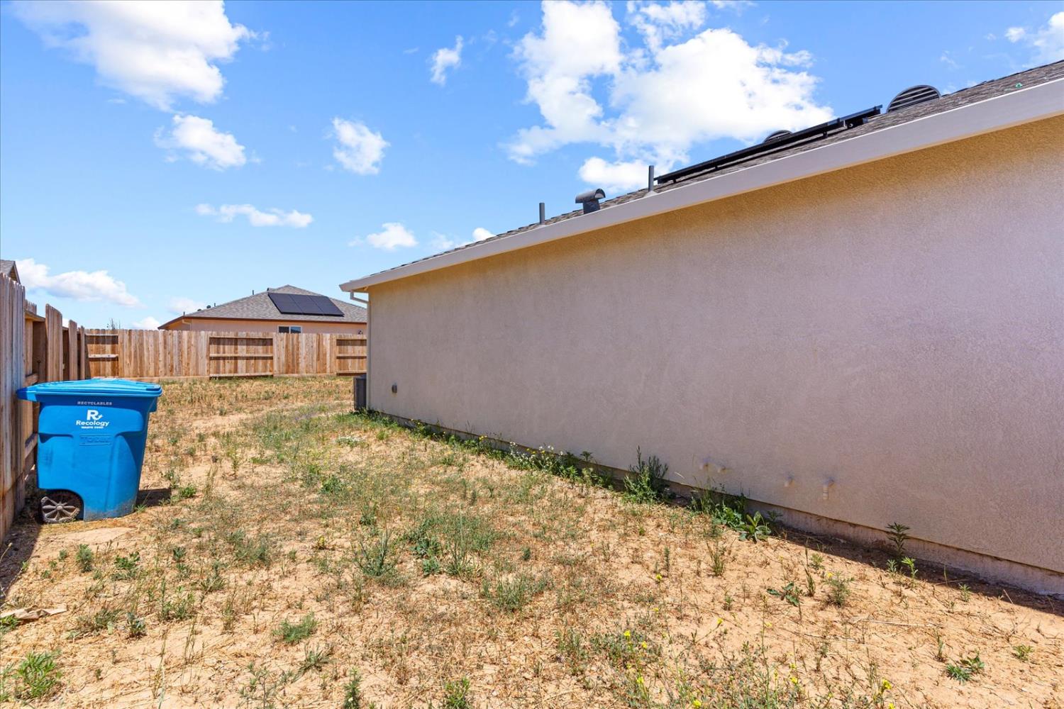 Detail Gallery Image 34 of 35 For 2193 Mickelson Dr, Linda,  CA 95901 - 3 Beds | 2 Baths