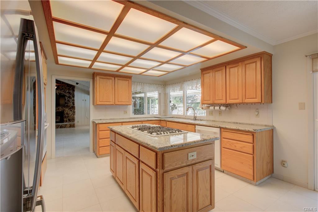 Detail Gallery Image 3 of 50 For 1375 San Gabriel Way, Merced,  CA 95340 - 3 Beds | 2 Baths