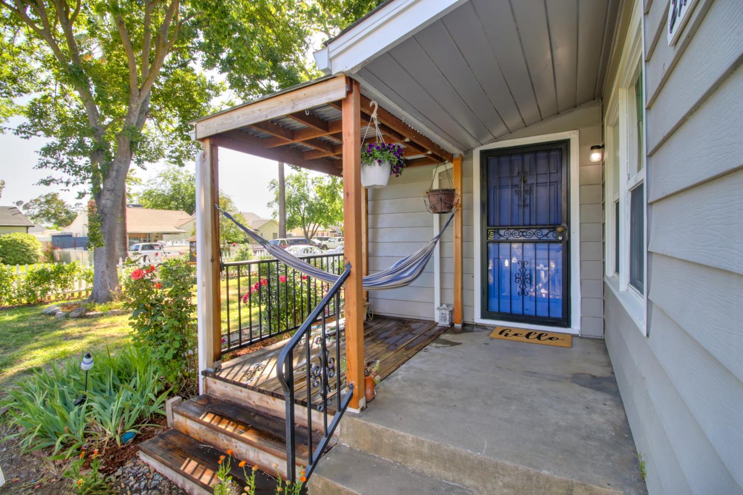 Detail Gallery Image 4 of 60 For 2121 Juliesse Ave, Sacramento,  CA 95821 - 3 Beds | 1 Baths