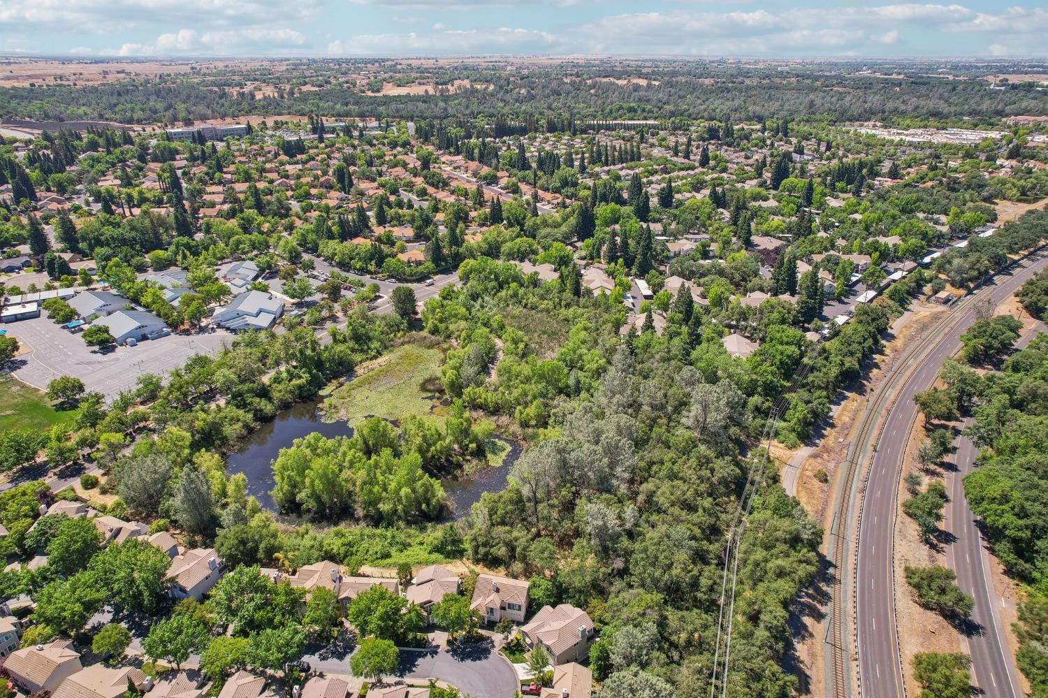 Detail Gallery Image 39 of 53 For 343 Coventry Cir, Folsom,  CA 95630 - 4 Beds | 2/1 Baths
