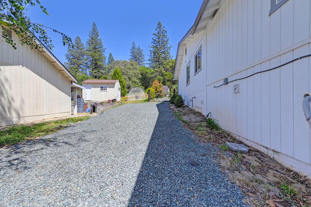 Detail Gallery Image 55 of 68 For 17725 Lake Forest Dr, Penn Valley,  CA 95946 - 3 Beds | 2 Baths