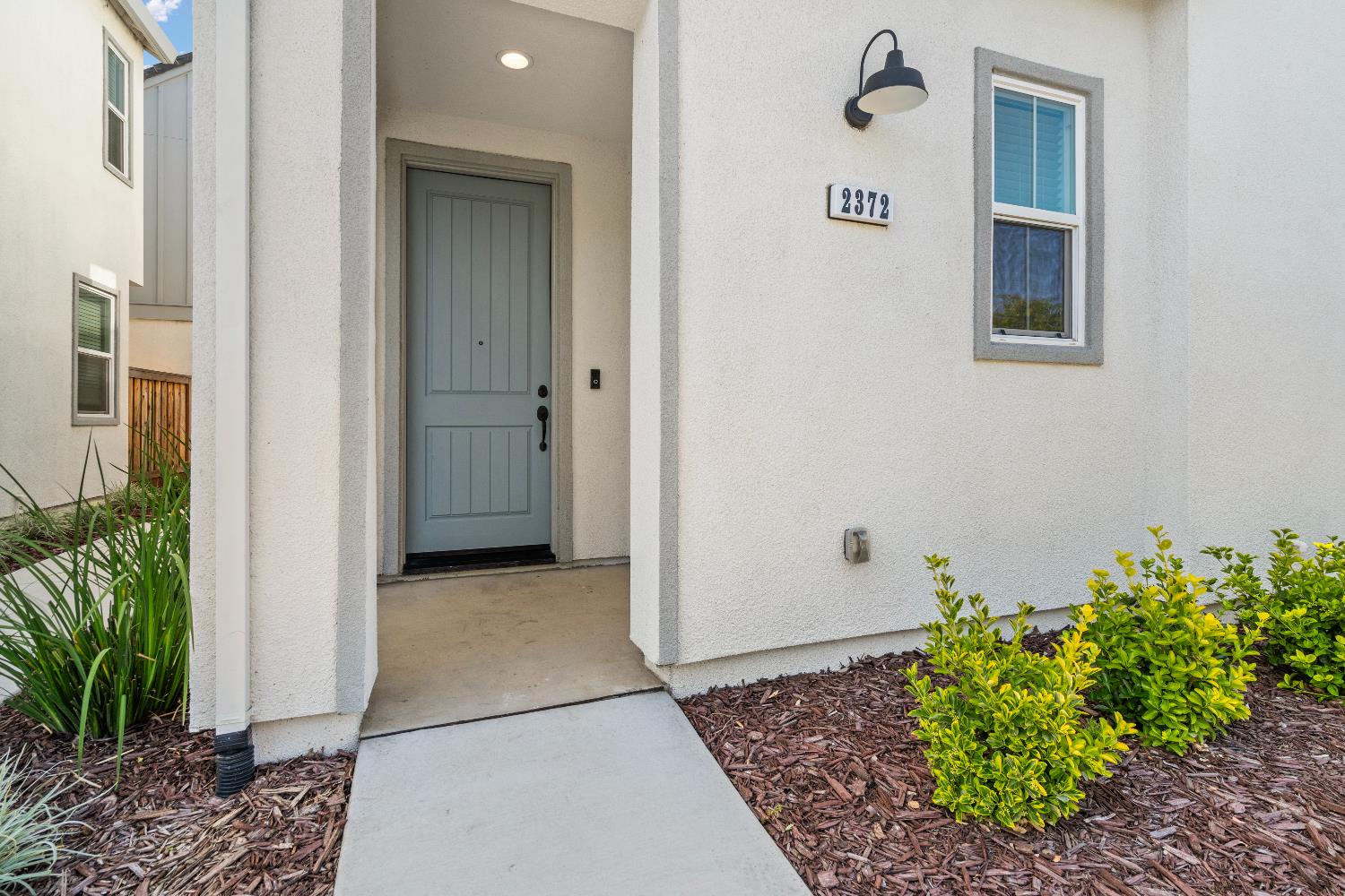 Detail Gallery Image 3 of 39 For 2372 Garden Farms Ave, Lathrop,  CA 95330 - 4 Beds | 3 Baths