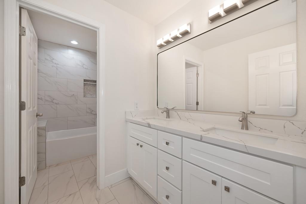 Detail Gallery Image 32 of 62 For 5069 Oak Mello Ct, Elk Grove,  CA 95758 - 4 Beds | 3 Baths