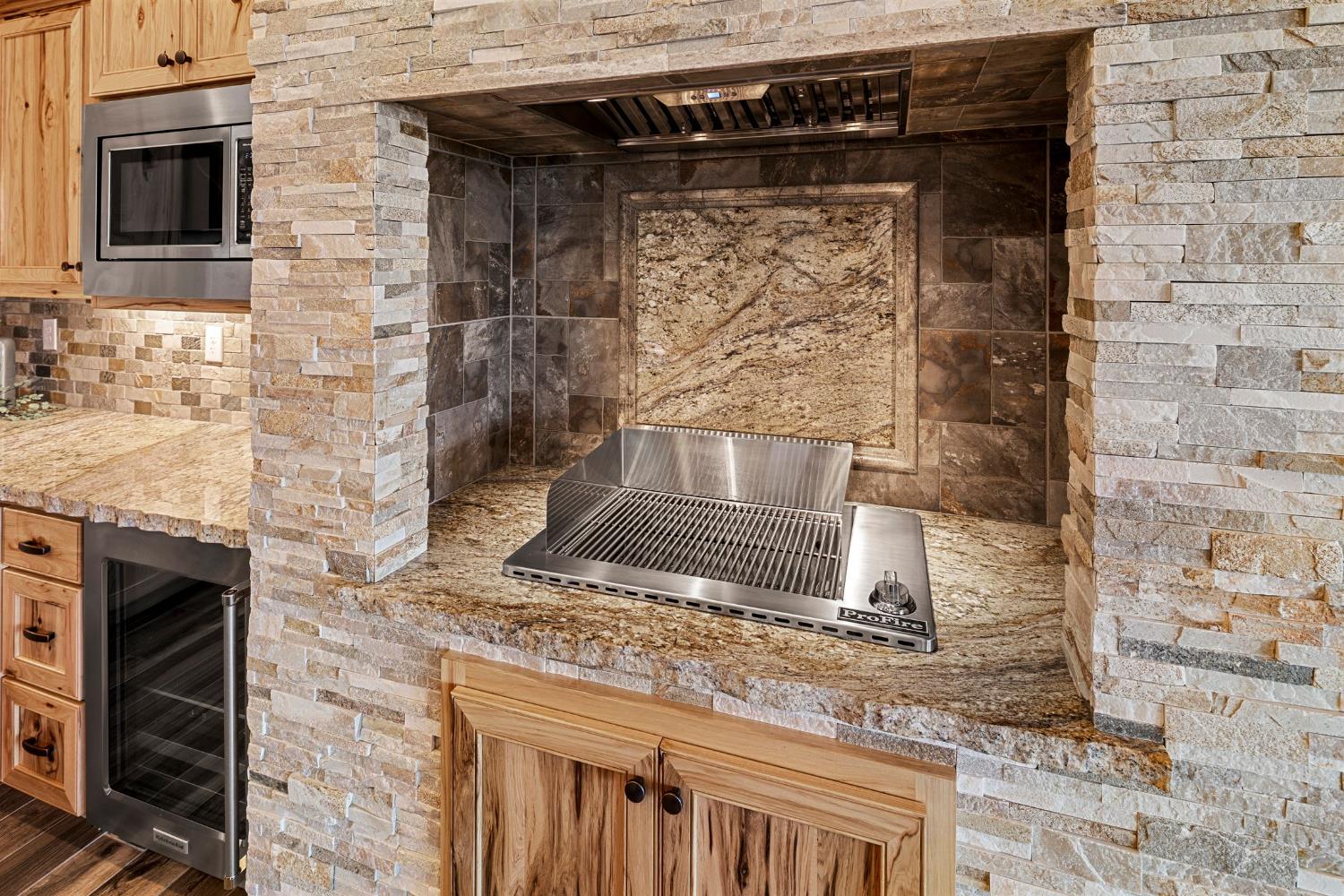 Detail Gallery Image 14 of 48 For 1720 Avian Hill Pl, Lincoln,  CA 95648 - 2 Beds | 2/1 Baths
