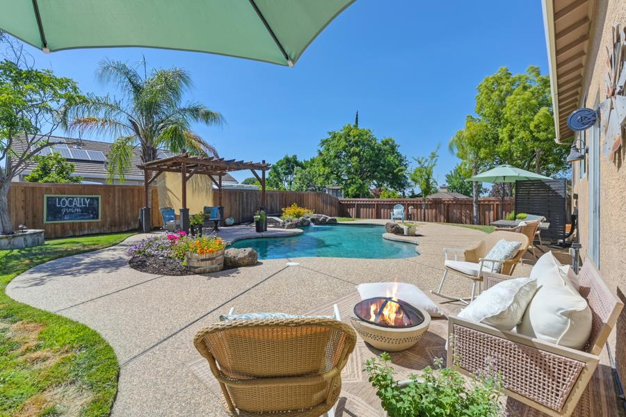 Detail Gallery Image 55 of 82 For 5802 Thoroughbred Ct, Rocklin,  CA 95677 - 4 Beds | 3 Baths