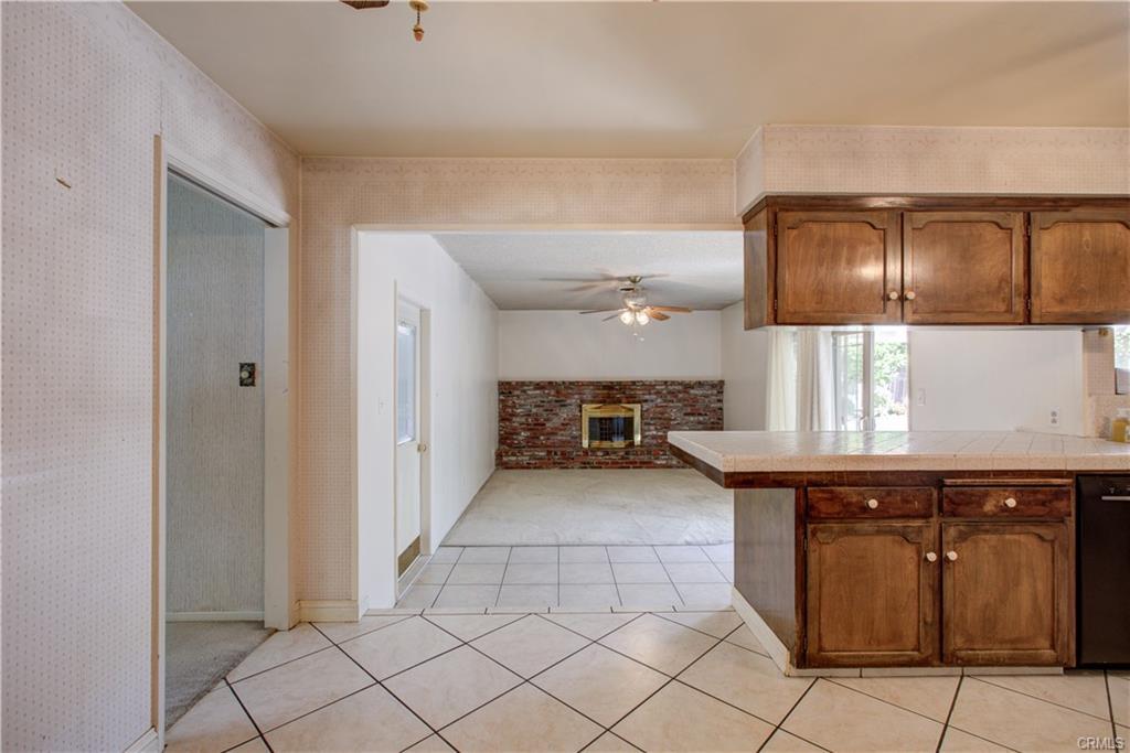 Detail Gallery Image 2 of 32 For 684 Vallie Ct, Merced,  CA 95340 - 4 Beds | 2 Baths