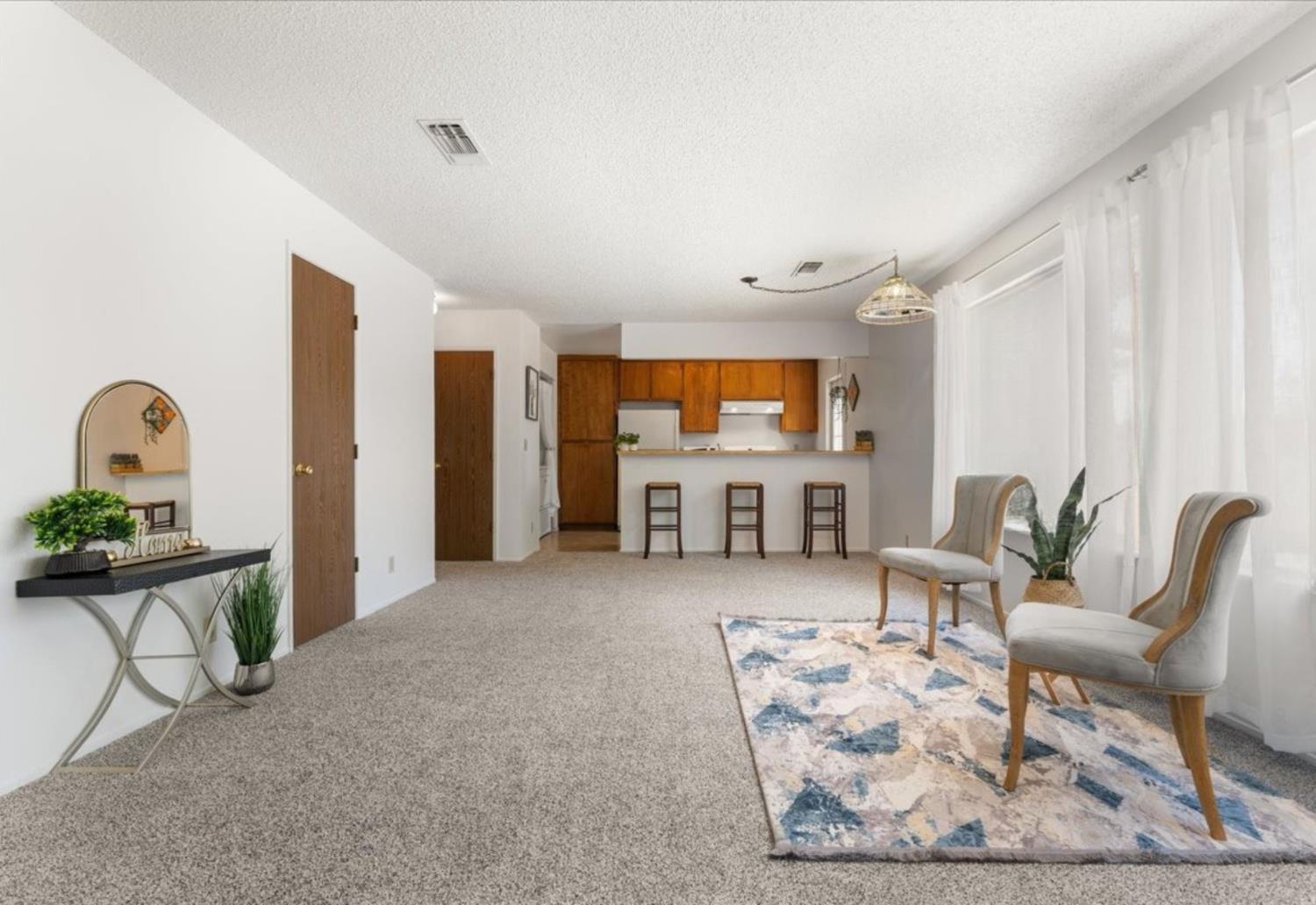 Detail Gallery Image 4 of 40 For 428 Lamarque Ct, Grass Valley,  CA 95945 - 3 Beds | 1 Baths