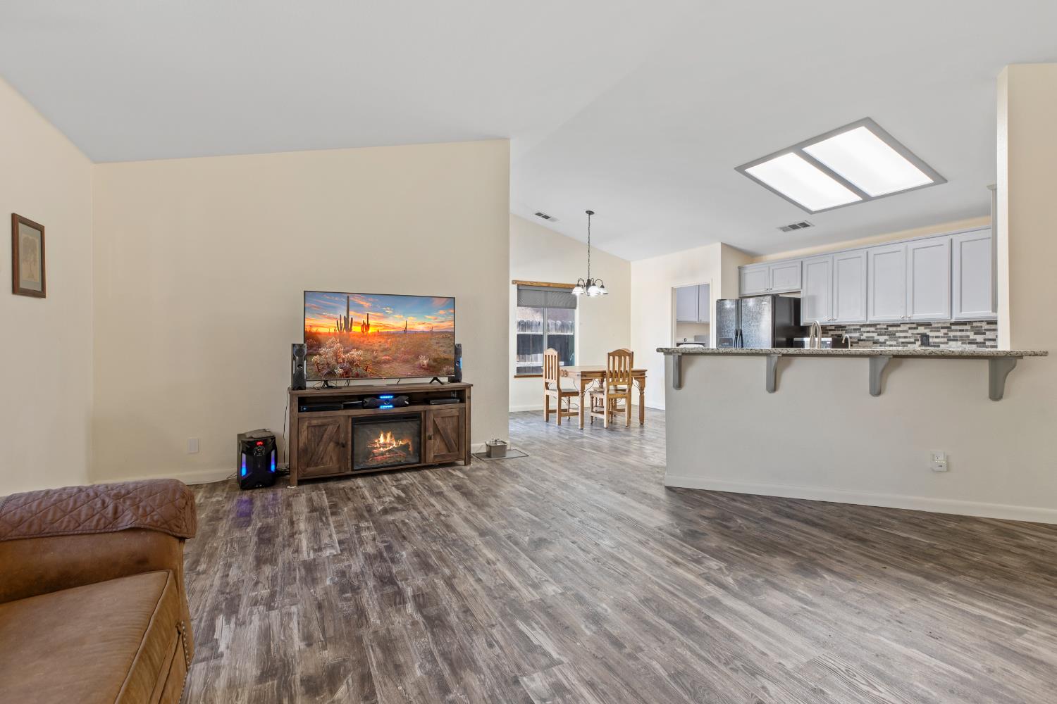 Detail Gallery Image 27 of 34 For 735 Woodbury Ct, Los Banos,  CA 93635 - 4 Beds | 2 Baths