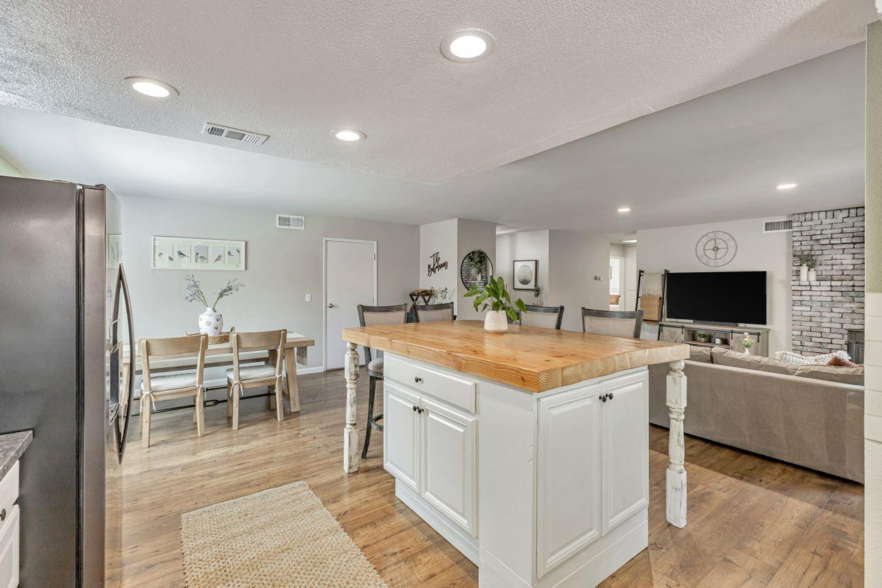 Detail Gallery Image 13 of 39 For 7440 Mar Vista Way, Citrus Heights,  CA 95621 - 3 Beds | 2 Baths