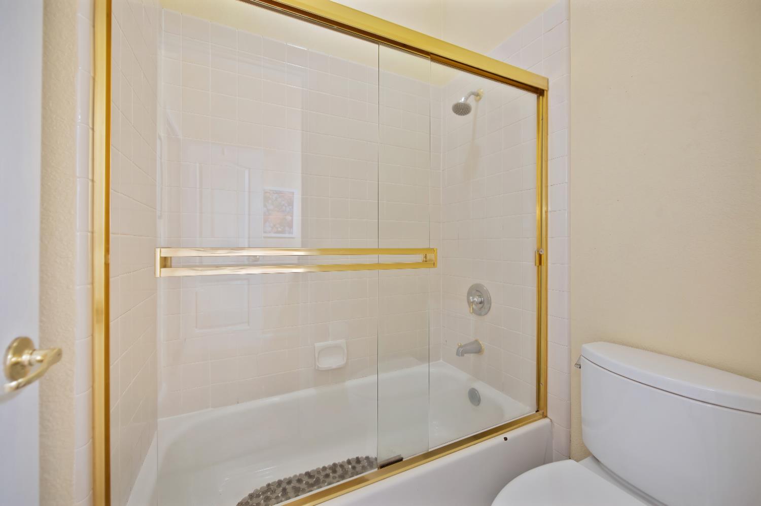 Detail Gallery Image 18 of 40 For 8570 Almond Bluff Ct, Orangevale,  CA 95662 - 3 Beds | 2 Baths