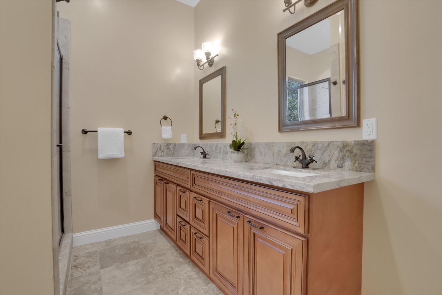 Oak Grove Circle, Groveland, California image 22