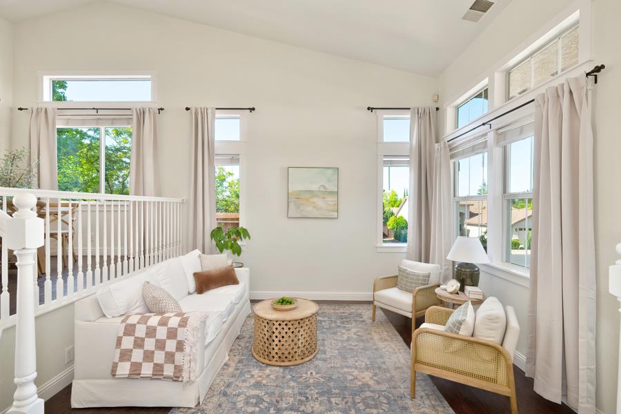 Detail Gallery Image 12 of 82 For 5802 Thoroughbred Ct, Rocklin,  CA 95677 - 4 Beds | 3 Baths