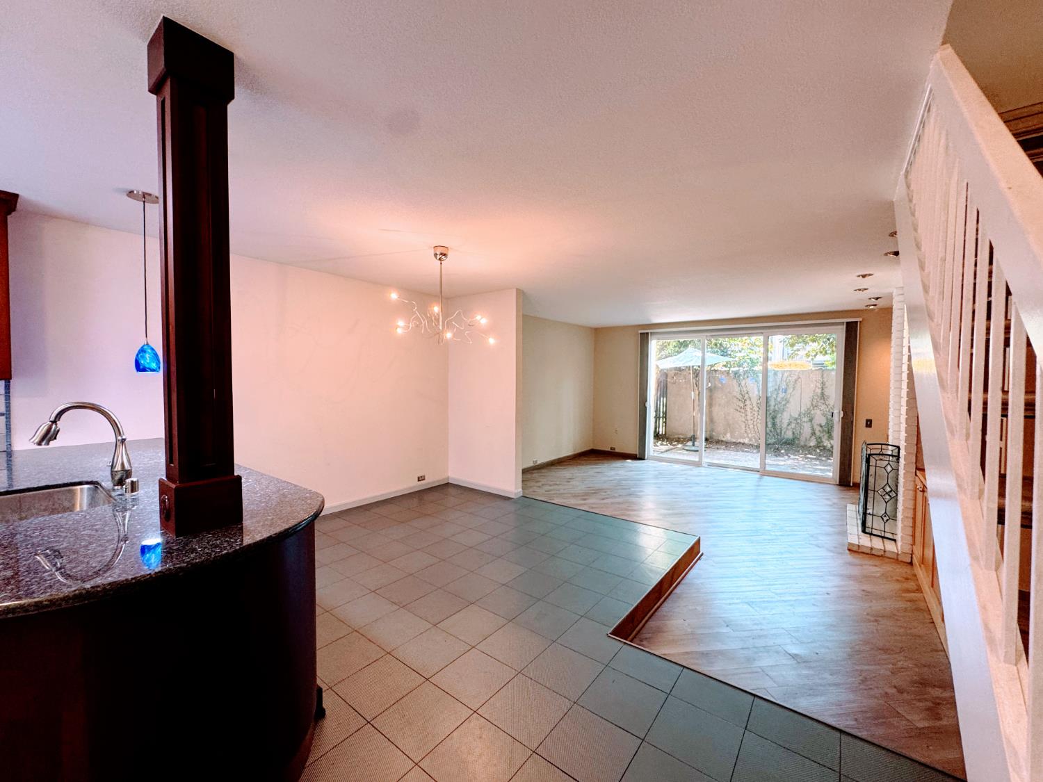 Photo #17: 225066822 Listing: Photo #17