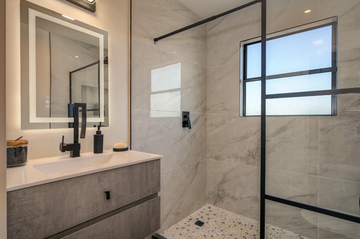 Detail Gallery Image 72 of 96 For 12445 Ladd Ln, Auburn,  CA 95603 - 6 Beds | 3 Baths