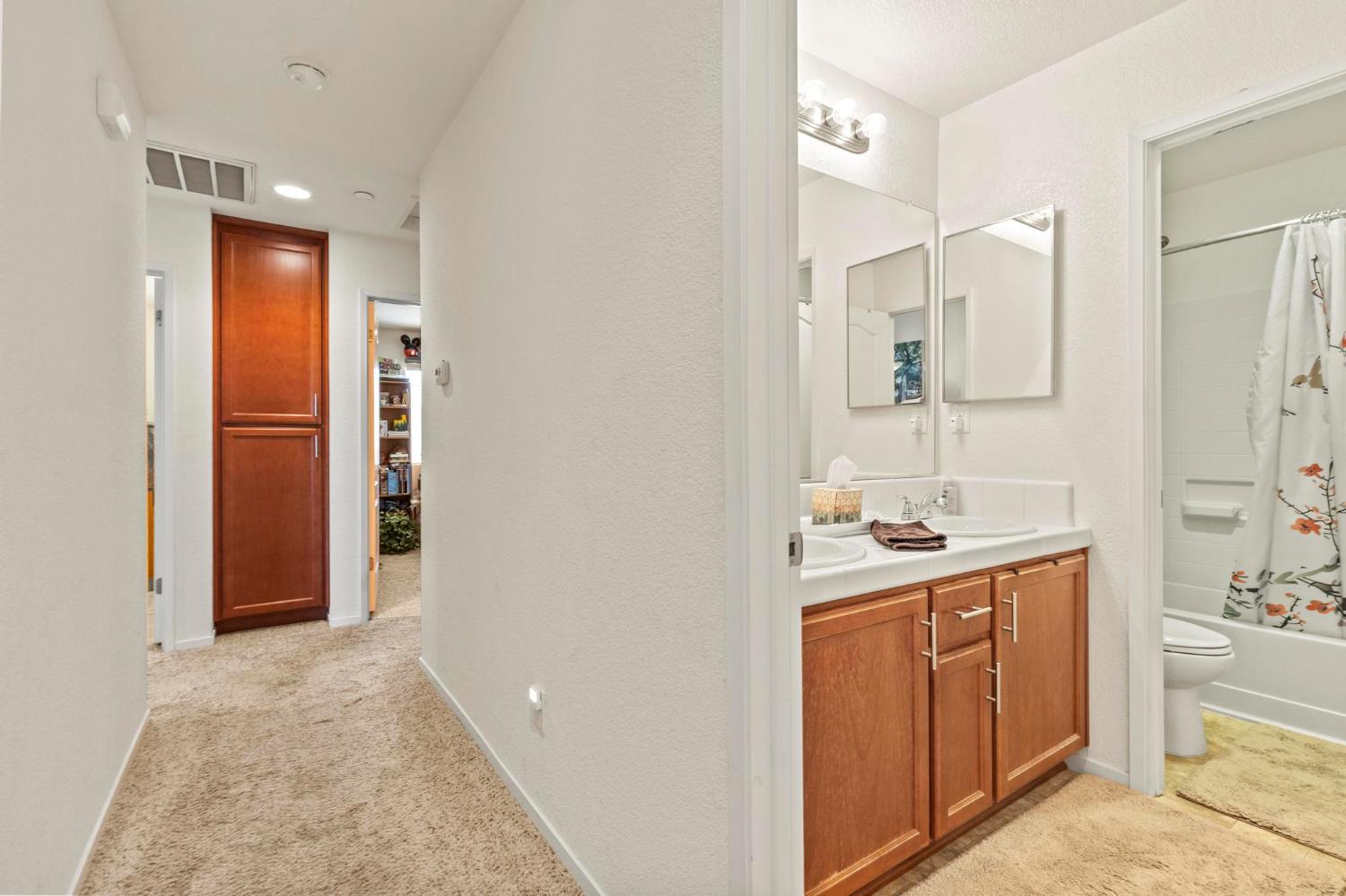 Detail Gallery Image 12 of 24 For 107 Garry Ct, Arbuckle,  CA 95912 - 3 Beds | 2 Baths