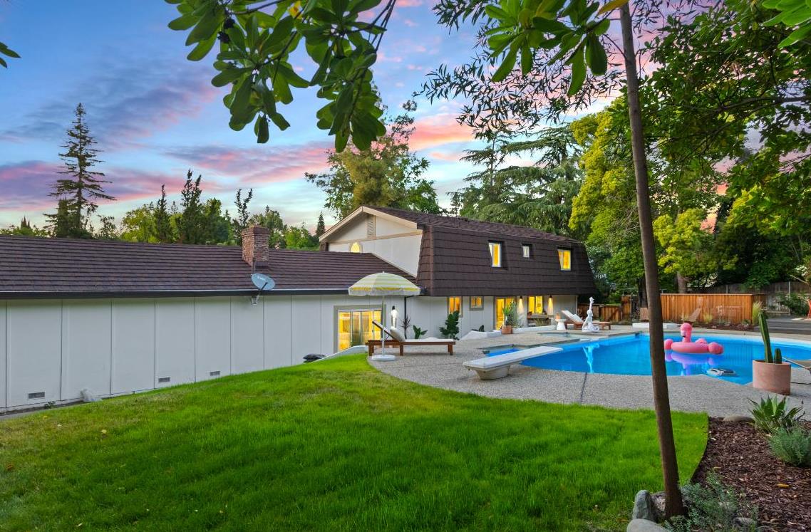 Detail Gallery Image 6 of 65 For 8514 Bordeaux Way, Fair Oaks,  CA 95628 - 4 Beds | 2/1 Baths