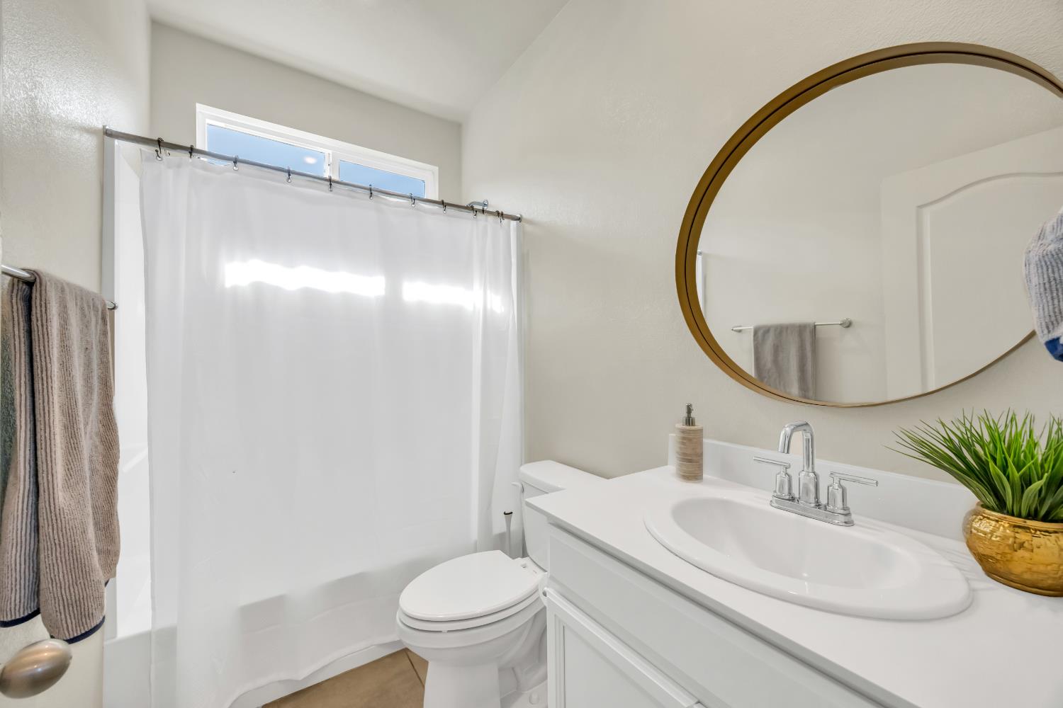 Detail Gallery Image 16 of 35 For 1427 Sanders St, Lincoln,  CA 95648 - 4 Beds | 3 Baths