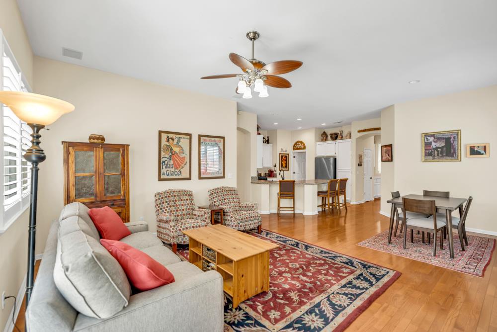 Detail Gallery Image 11 of 47 For 9145 Greendale Ct, Elk Grove,  CA 95758 - 4 Beds | 2 Baths