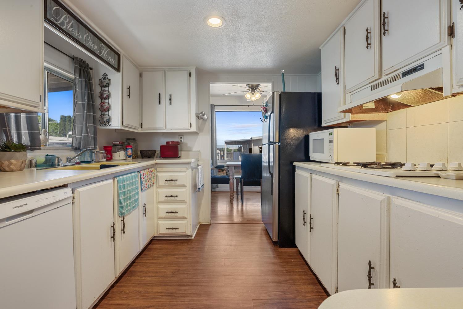 Detail Gallery Image 17 of 35 For 3418 N Waring Rd 52, Denair,  CA 95316 - 2 Beds | 2 Baths