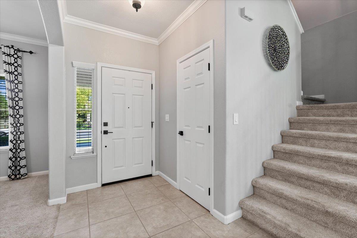 Detail Gallery Image 4 of 41 For 2204 Quarry Way, Rocklin,  CA 95765 - 3 Beds | 2/1 Baths
