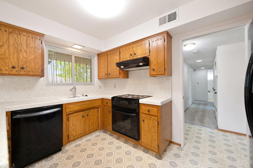 Detail Gallery Image 9 of 40 For 2333 Pinturo Way, Rancho Cordova,  CA 95670 - 4 Beds | 2 Baths