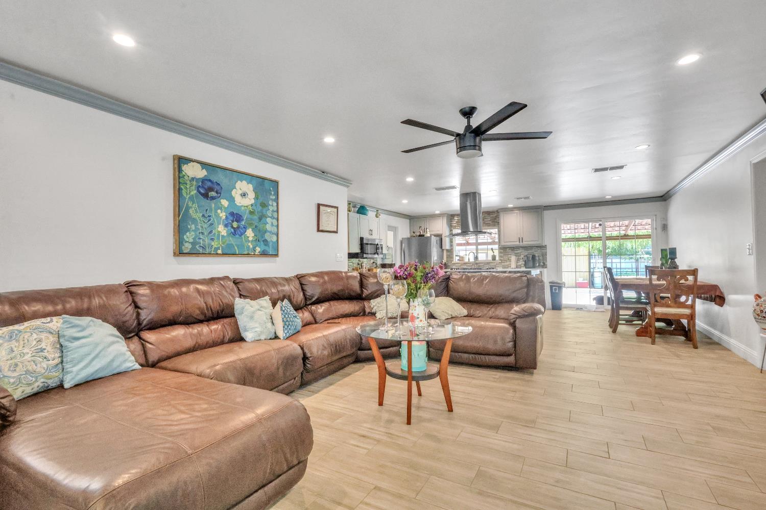 Detail Gallery Image 24 of 66 For 8033 Sunrise Blvd, Citrus Heights,  CA 95610 - 4 Beds | 3 Baths