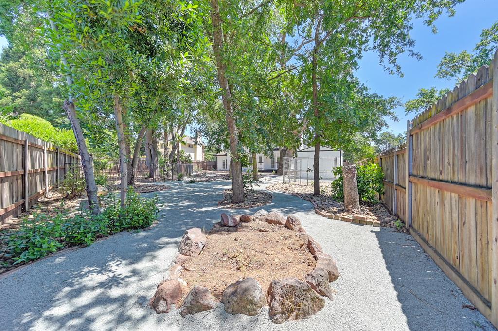 Detail Gallery Image 55 of 62 For 5069 Oak Mello Ct, Elk Grove,  CA 95758 - 4 Beds | 3 Baths