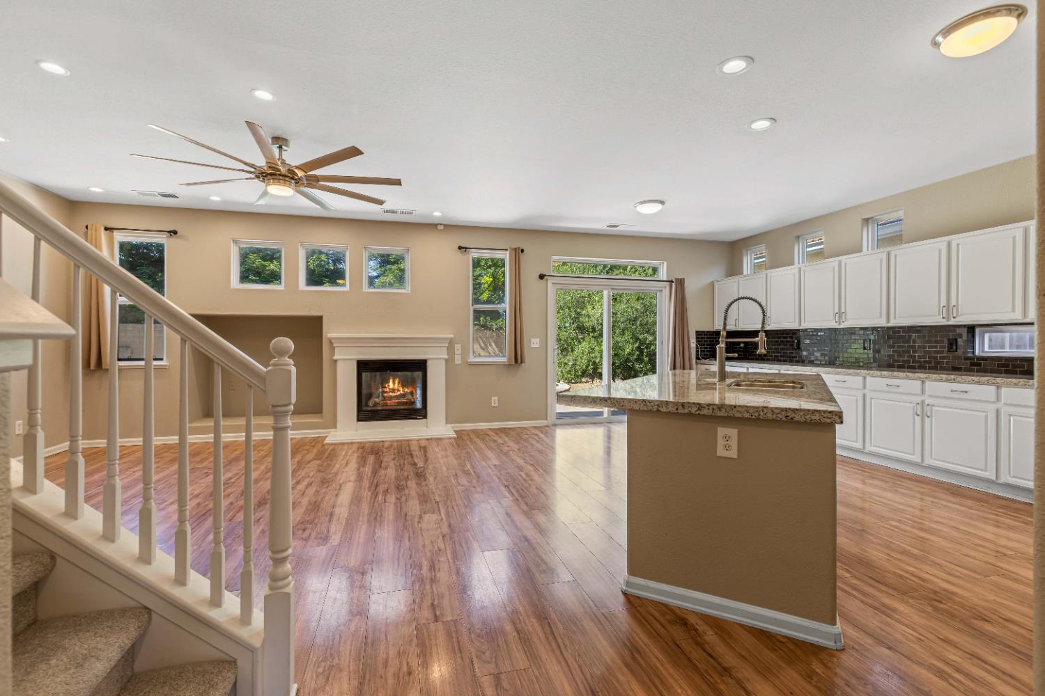Detail Gallery Image 13 of 64 For 3913 Misty Ln, Modesto,  CA 95355 - 4 Beds | 3 Baths