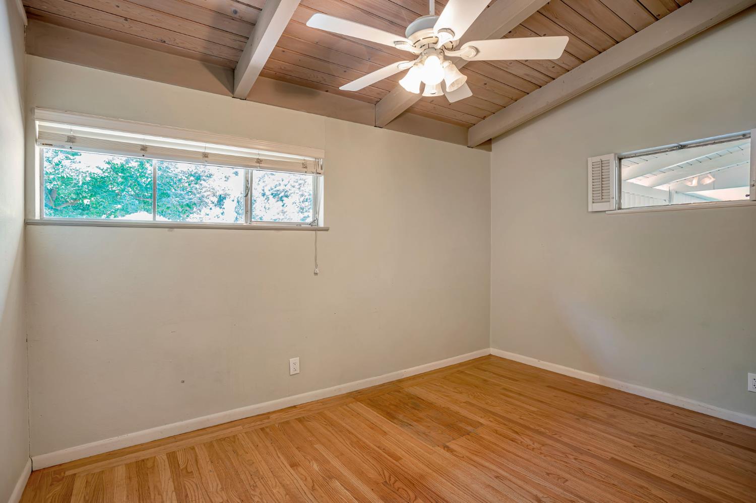Detail Gallery Image 18 of 28 For 916 B St, Davis,  CA 95616 - 3 Beds | 3 Baths
