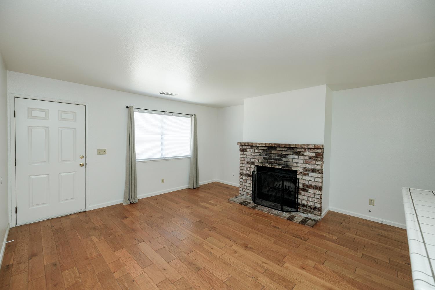 Detail Gallery Image 6 of 41 For 3824 S Commons Rd, Turlock,  CA 95380 - 2 Beds | 1 Baths
