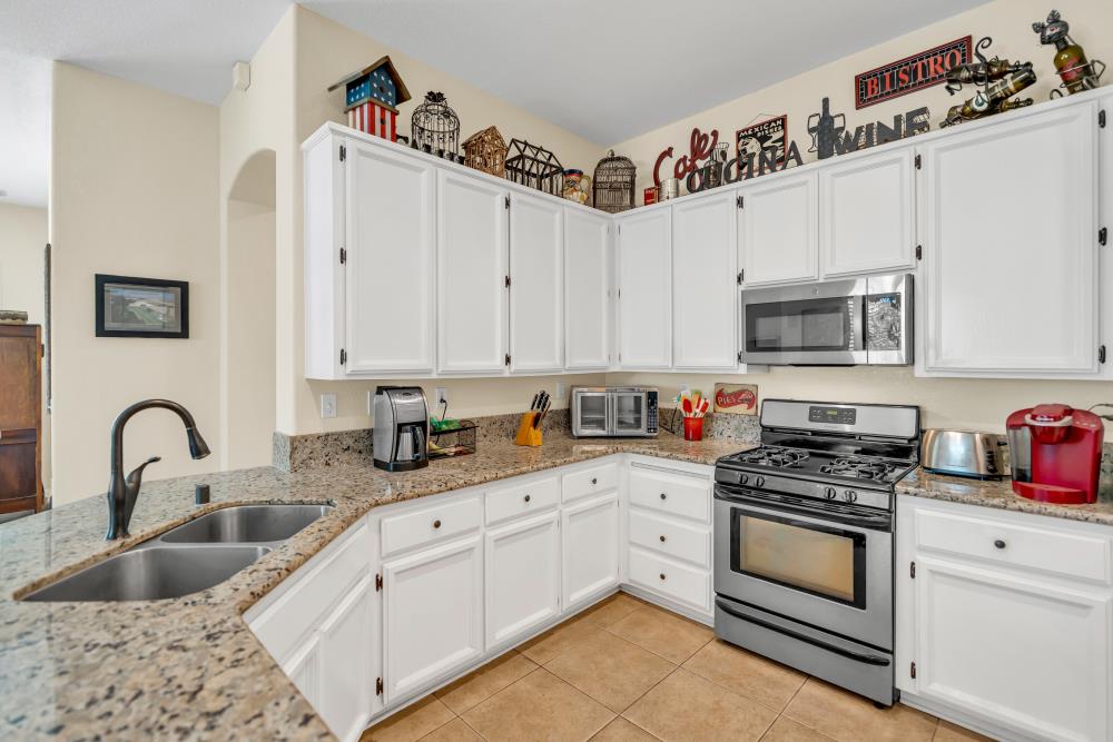 Detail Gallery Image 18 of 47 For 9145 Greendale Ct, Elk Grove,  CA 95758 - 4 Beds | 2 Baths
