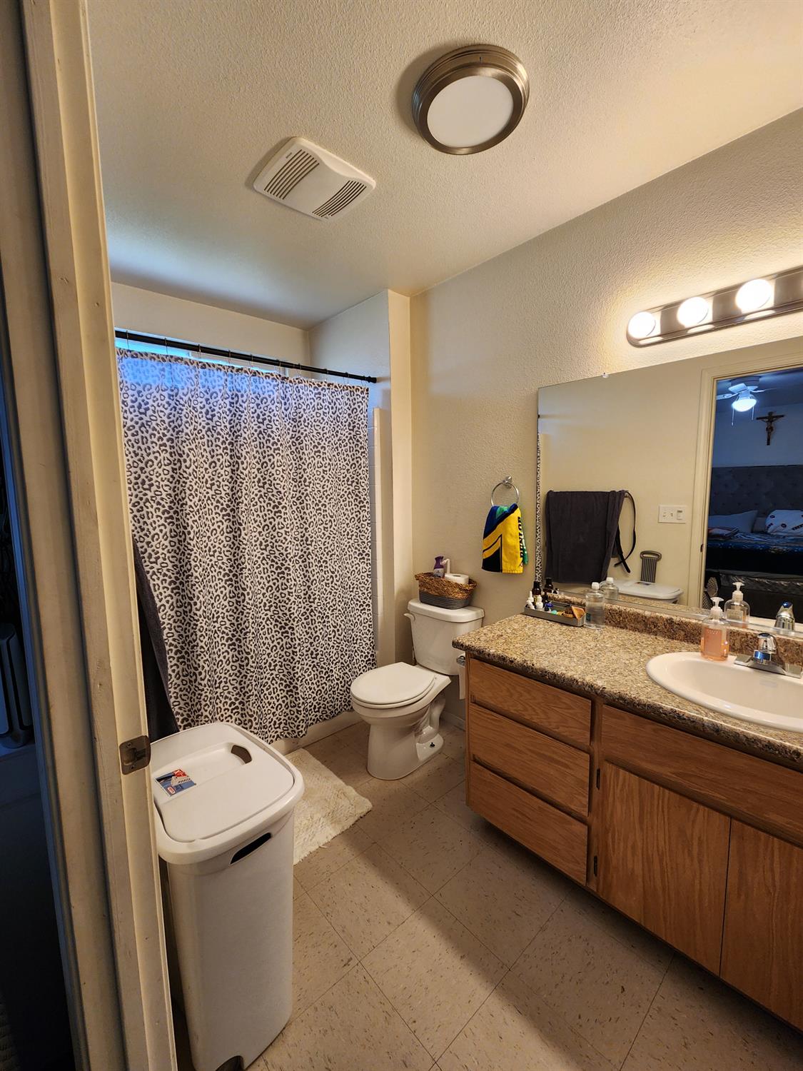 Detail Gallery Image 12 of 15 For 6565 Cal Bears Ct, Winton,  CA 95388 - 3 Beds | 2 Baths