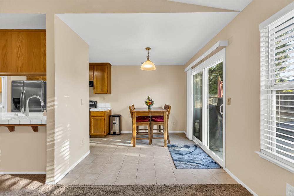 Detail Gallery Image 11 of 42 For 574 Ewell Ct, Galt,  CA 95632 - 3 Beds | 2 Baths